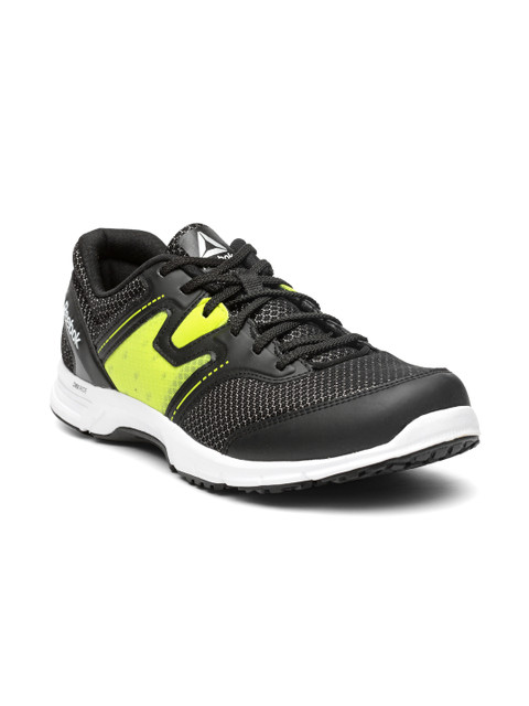 

Reebok Men Black CARTHAGE Running Shoes