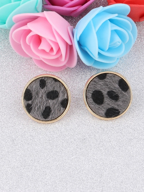 

Silver Shine Women Black & Grey Classic Studs Earrings