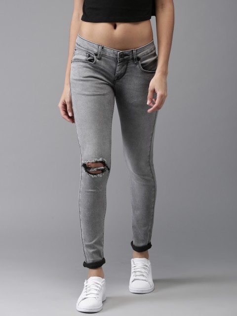 

HERE&NOW Women Grey Skinny Fit Mid-Rise Mildly Distressed Stretchable Cropped Jeans