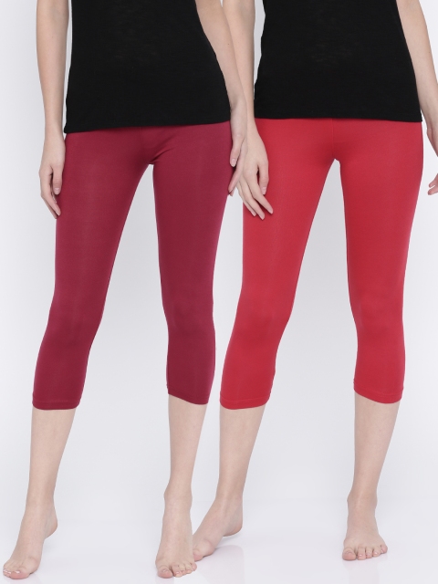 

Sweet Dreams Women Red & Maroon Solid Regular Fit Capris