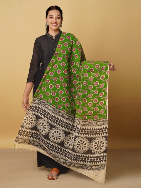 

Unnati Silks Women Green & Red Ethnic Motifs Printed Pure Cotton Kalamkari Dupatta