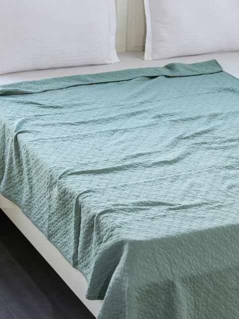 

Pluchi Green Geometric Mild Winter 350 GSM Single Bed Dohar