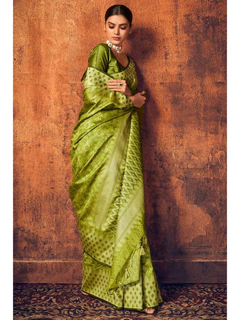 

KARAGIRI Green Woven Design Zari Saree