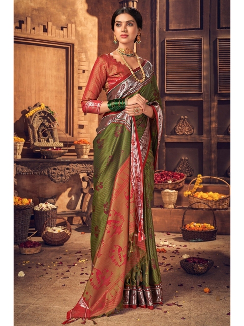 

KARAGIRI Green & Maroon Ethnic Motifs Zari Art Silk Saree