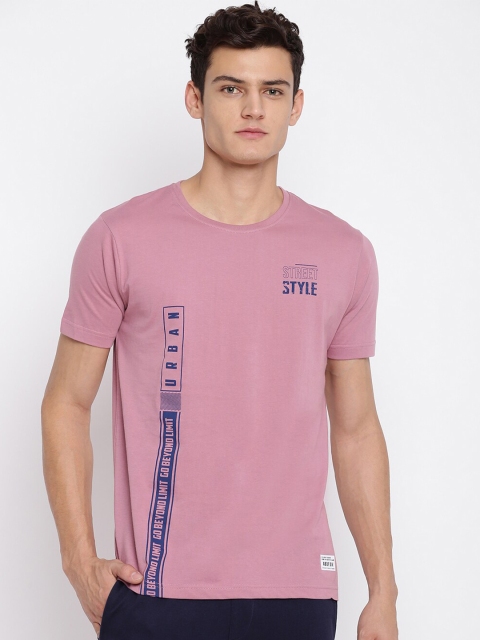 

abof Men Pink Typography Round Neck Short Sleeves T-shirt