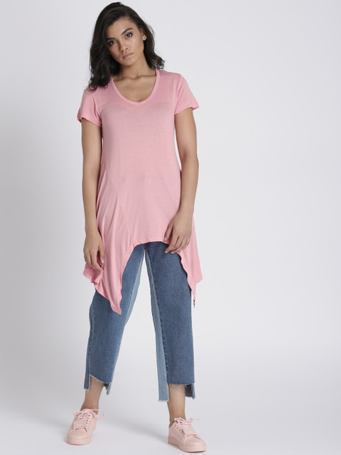 

Chemistry Women Pink Solid Asymmetrical Hem Top