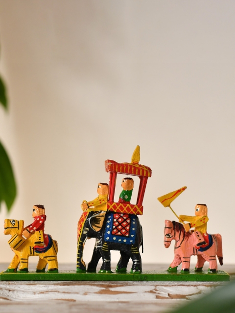 

Fashion Bizz Black & Yellow Wooden Barat Showpiece