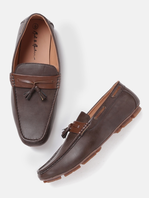 

Mast & Harbour Men Brown Tasselled Loafers