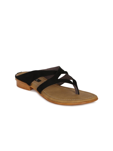 

Rocia Women Black Flats