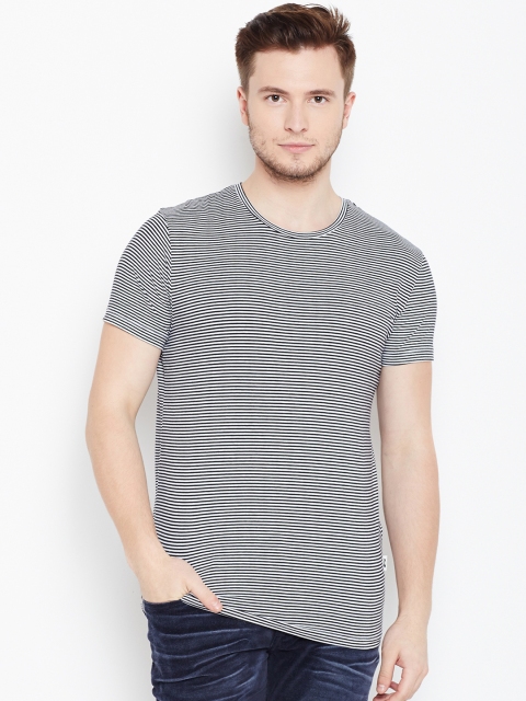 

Jack & Jones Men Black Striped Round Neck T-shirt