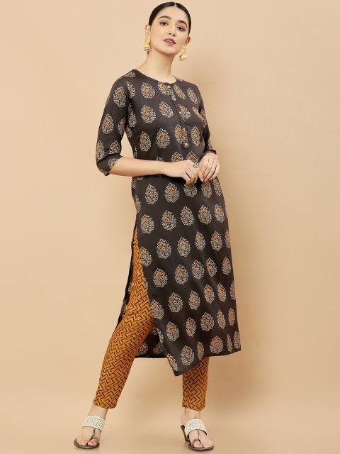 

Soch Women Grey Floral Printed Kurta with Trousers