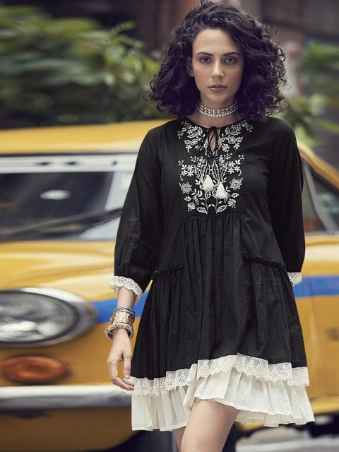 

AUTUMN LANE Black Floral Embroidered Tie-Up Neck Layered Dress