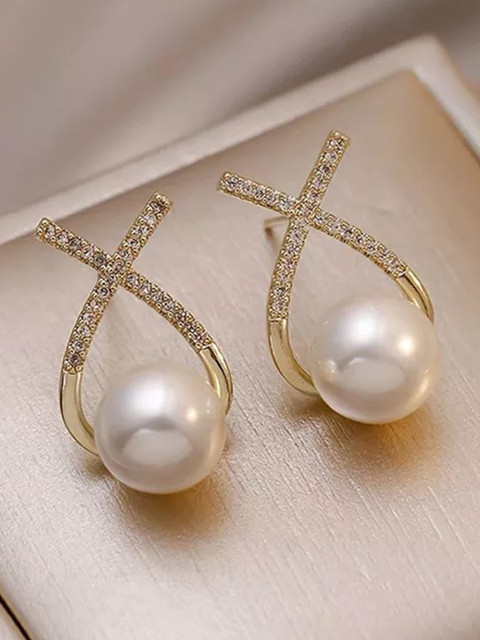 

Vembley Gold-Toned Contemporary Hoop Earrings
