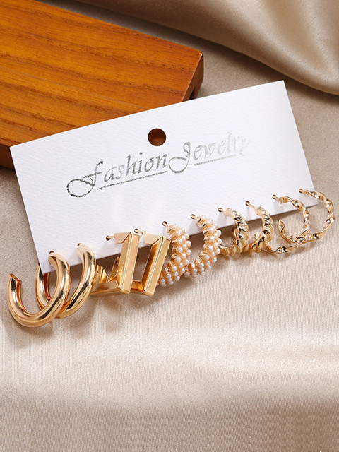 

Vembley Gold-Toned Contemporary Studs Earrings