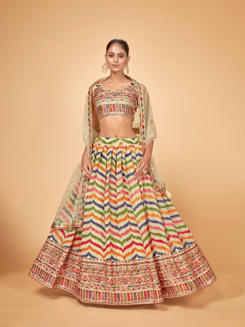 

Cloth's Villa Women Off White & Green Embroidered Semi-Stitched Lehenga Set
