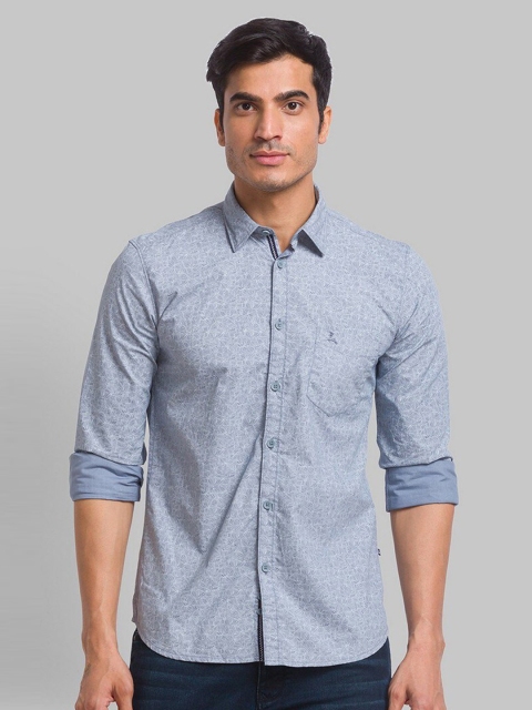 

Parx Men Grey Pure Cotton Printed Roll Up Sleeves Spread Collar Casual Shirt
