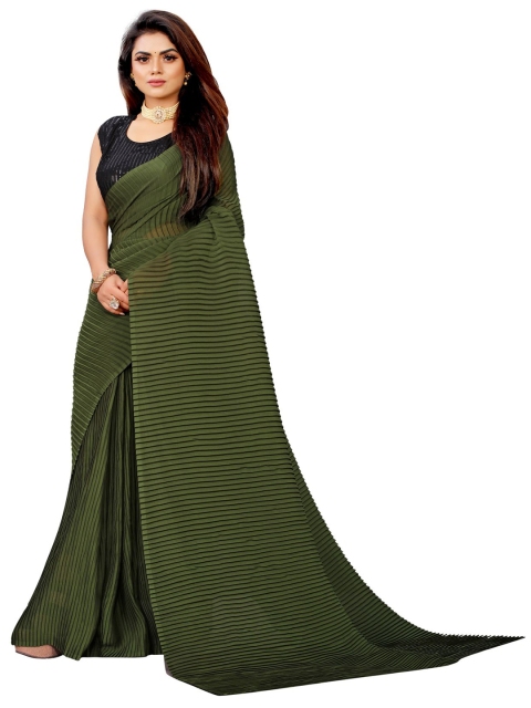 

Queenswear Creation Green Solid Crushed Saree