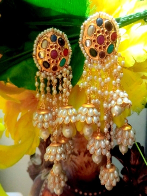 

Runjhun Gold Plated Contemporary Jhumkas Earrings