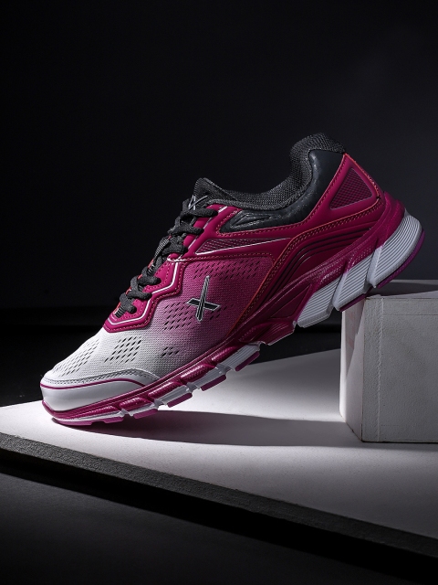 

HRX by Hrithik Roshan Women Magenta Street Run Running Shoes