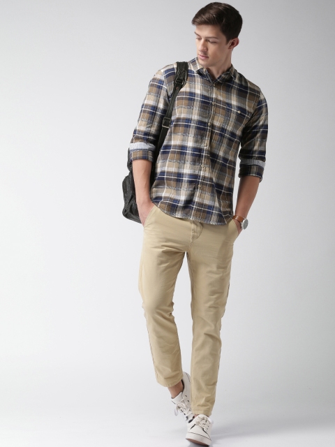 

Harvard Men Blue & Brown Slim Fit Checked Casual Shirt
