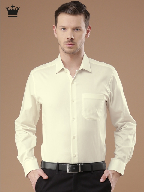 

Louis Philippe Men Off-White Regular Fit Solid Formal Shirt