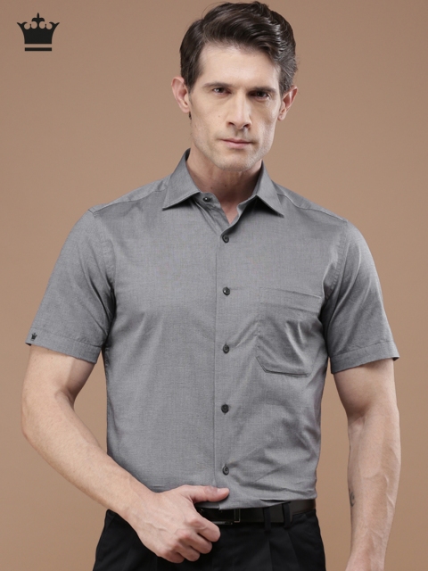 

Louis Philippe Men Grey Regular Fit Solid Formal Shirt