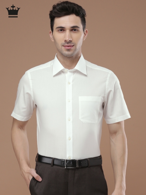 

Louis Philippe Men Off-White Regular Fit Solid Permapress finest wrinkle free Formal Shirt