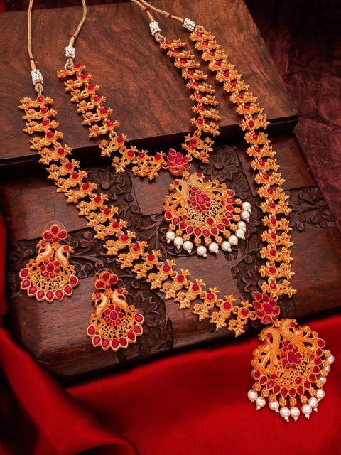 

LAFORWORD Gold-Plated Red Kundan Studded & Beaded Jewellery Set