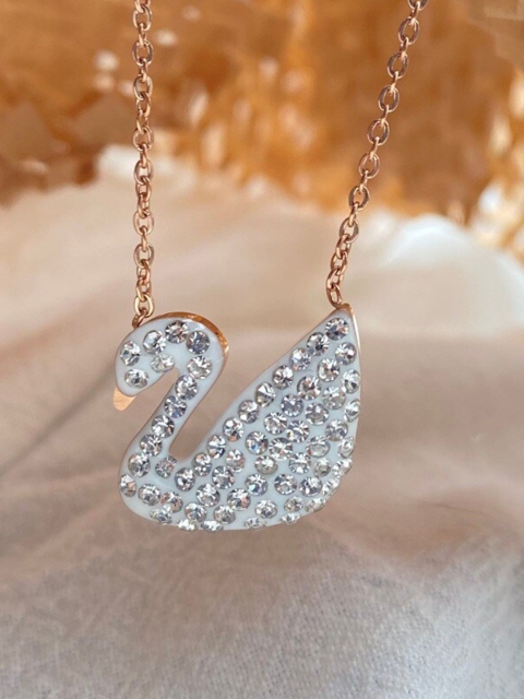 

Pinapes Women White Gold-Plated Swan Necklace