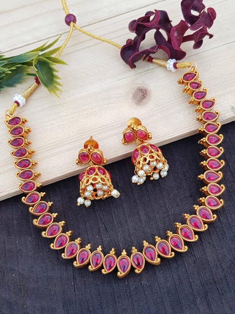 

LAFORWORD Gold-Plated Pink & White Kundan Studded & Beaded Handcrafted Jewellery Set