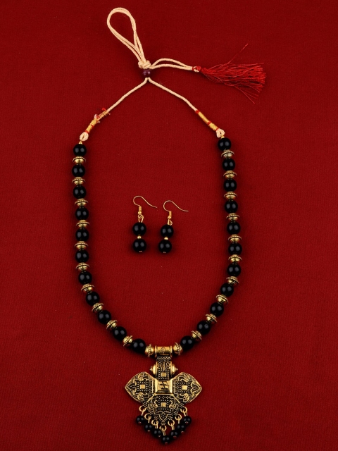 

Silver Shine Gold-Plated Black Pearl Jewellery Set