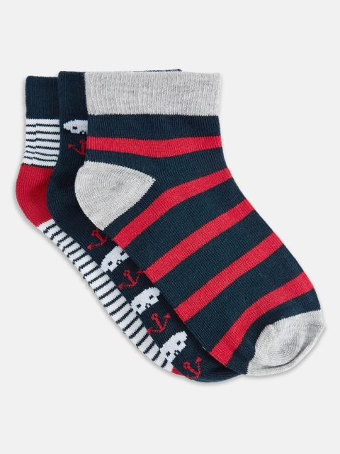 

Pantaloons Junior Boys Set of 3 Printed Socks, Black