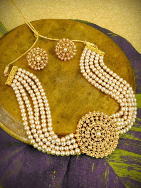 

LAFORWORD Gold Plated & Cream-Coloured Beaded Choker Jewellery Set