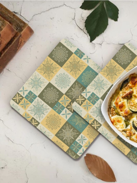 

smart serve Set Of 4 Yellow Printed Dining Table Placemats