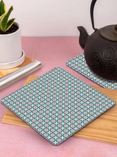 

smart serve Set Of 6 Blue & White Printed Square Wooden Table Placemats