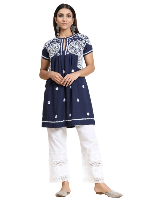 

HOUSE OF KARI Women Blue & Off White Cotton Tunic