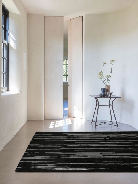 

DDecor Printed Striped Carpet, Black