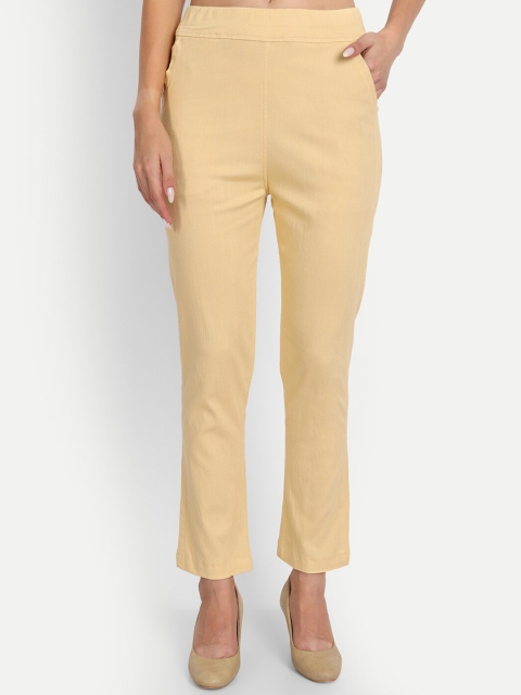 

APELLA Women Plus Size Cream-Coloured Solid Cigarette Trouser