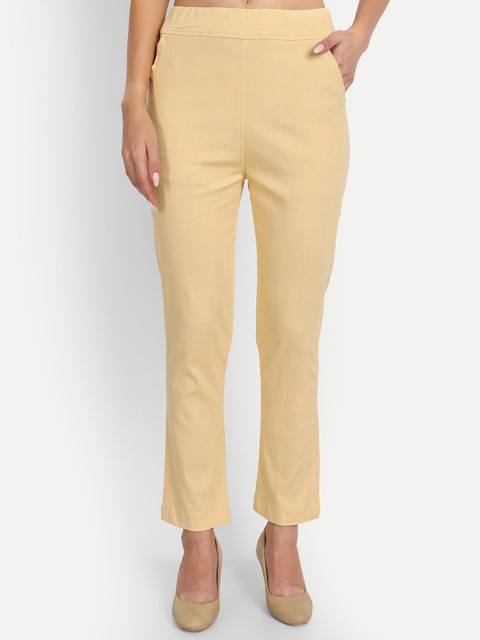 

APELLA Women Plus Size Cream-Coloured Solid Cigarette Trouser