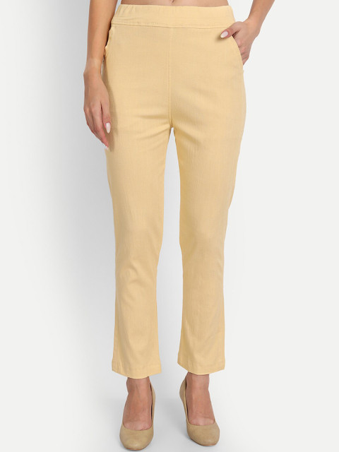 

APELLA Women Plus Size Cream-Coloured Solid Cigarette Trouser