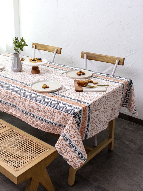 

House This Printed Cotton 8-Seater Table Cover, White