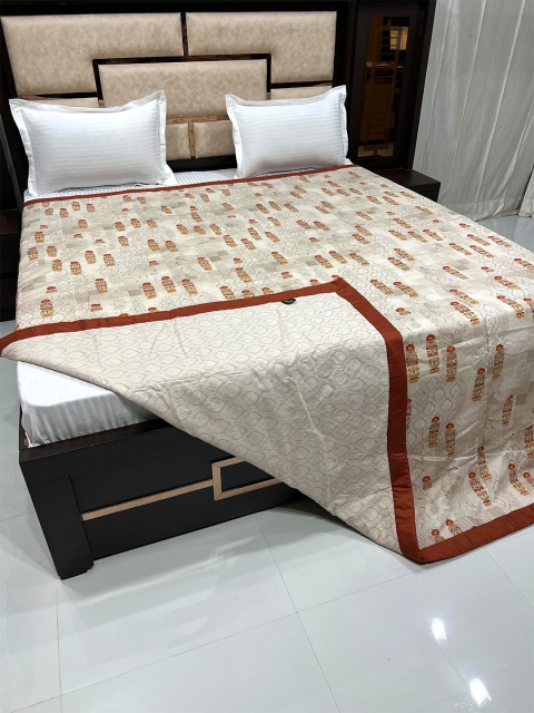 

Pure Decor Beige & Red Floral AC Room 300 GSM Double Bed Cotton Dohar