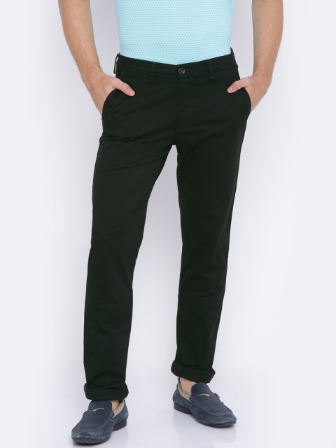 

Allen Solly Men Black Custom Regular Fit Solid Chinos