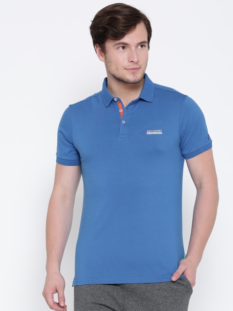 

Solly Sport Men Blue Solid Polo Collar T-shirt