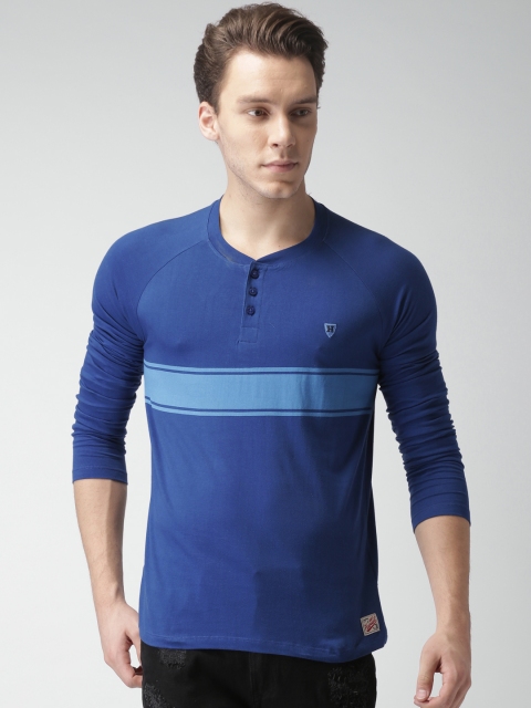 

Harvard Men Blue Solid Henley Neck T-shirt