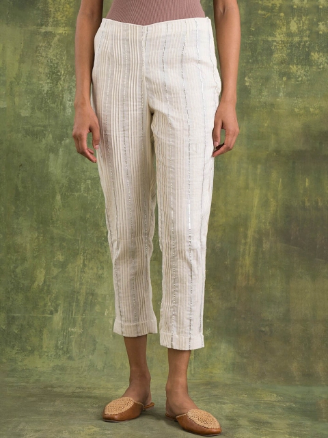 

W Women Self Design Tapered Fit Trouser, Off white