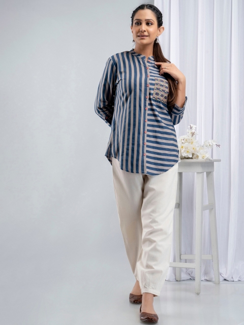 

SUTI Women Striped Pure Cotton Top, Blue