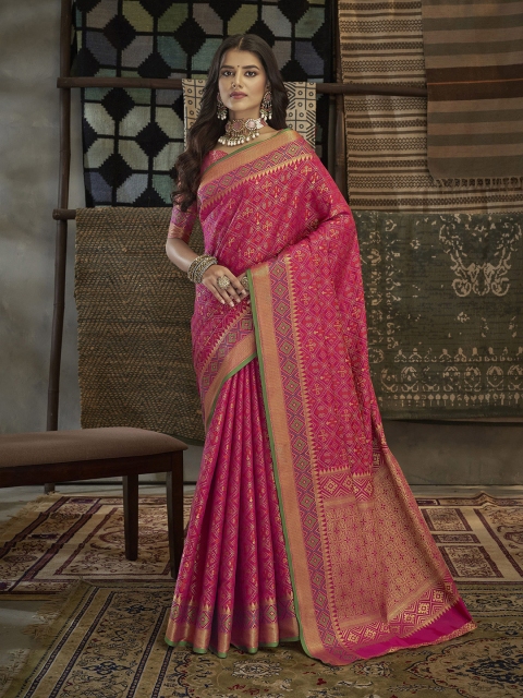

elora Woven Design Zari Silk Blend Patola Saree, Pink