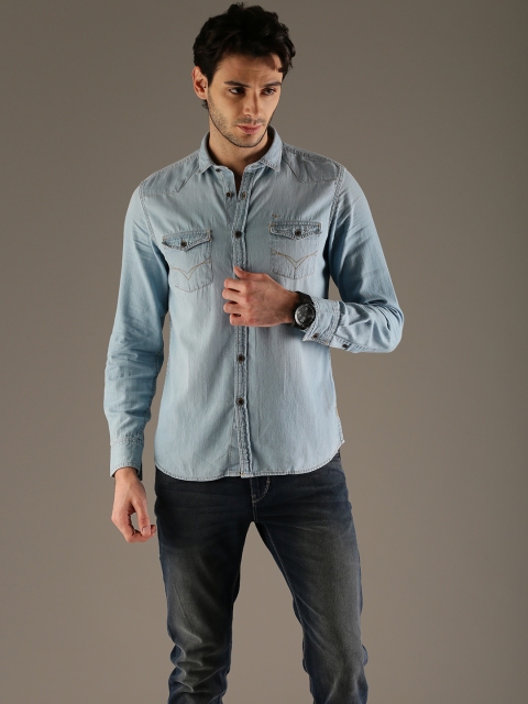 

Flying Machine Men Blue Regular Fit Faded Casual Shirt