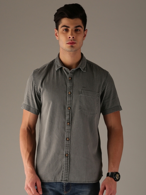 

Flying Machine Men Grey Regular Fit Solid Casual Shirt